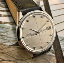 TASTY~1966 SEIKOMATIC DAY/DATE LINEN DIAL 6206-8010