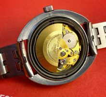 FAR-OUT~1972 BULOVA JET STAR DAY/DATE RED/BLACK ACCENTS